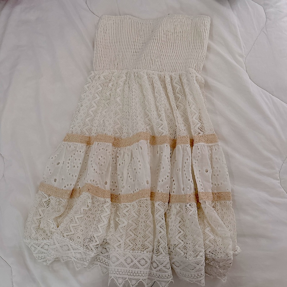one of a kind strapless lace dress!!!